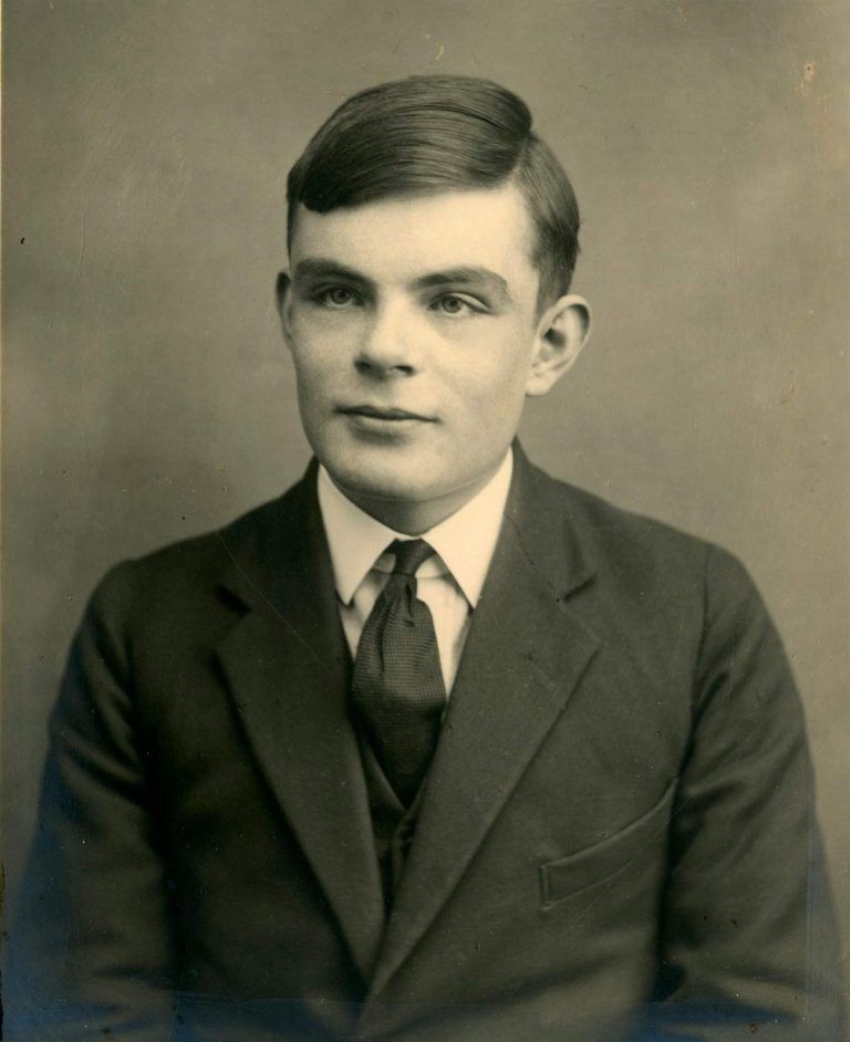 Alan Turing. Los Inicios de la Inteligencia Artificial