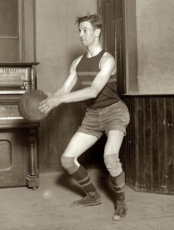 1921. Washington, D.C. "Clarence Eskew, en la George Washington University."