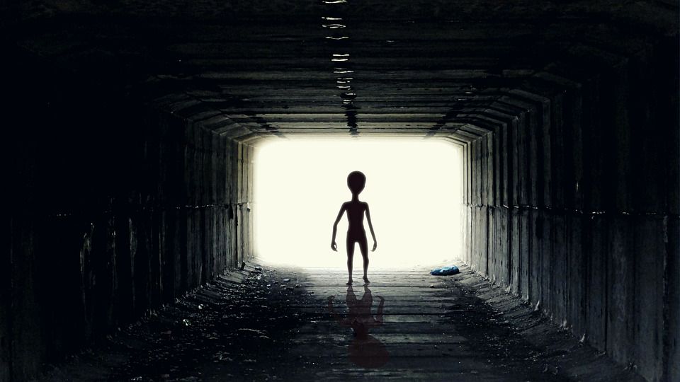 Los primeros contactos con extraterrestres