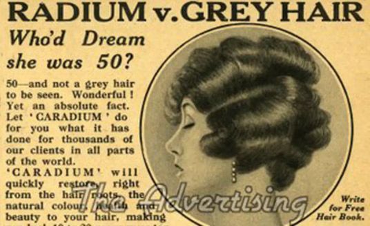 Anuncio de la década de 1930 de Caradium, un restaurador de cabello con radio.