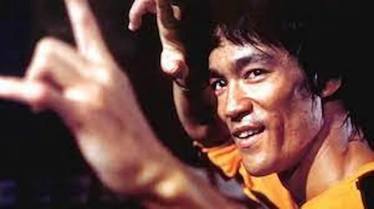 ¿Es real el video de Bruce Lee jugando al ping pong? 😂